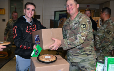 ‘Hero Meals’ fill Thanksgiving gaps for veterans and military, Gold Star families, Yahoo