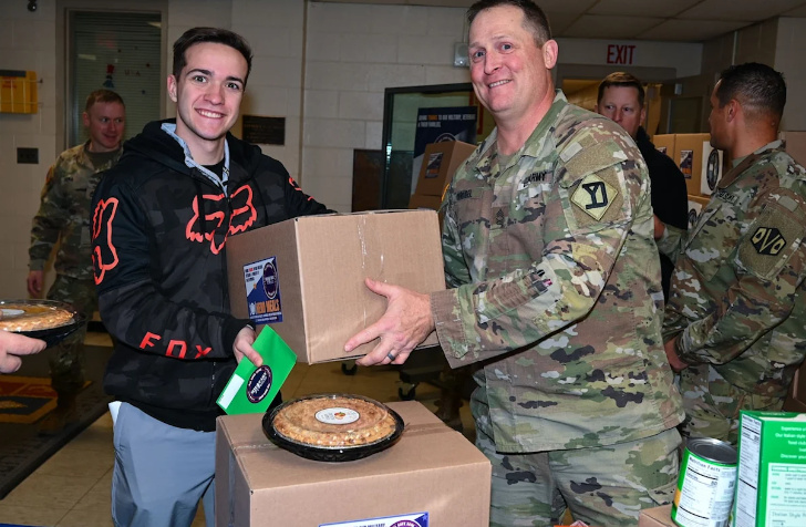 Joshua Milne PR: Hero-Meals’-fill-Thanksgiving-gaps-for-veterans-and-military-Gold-Star-families